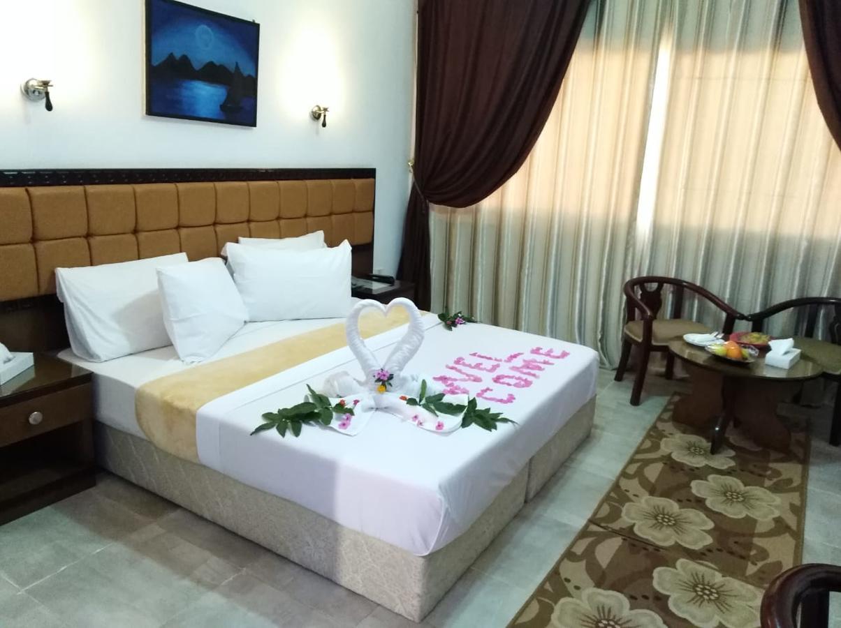 Dolphin Hotel El Qoseir Екстер'єр фото